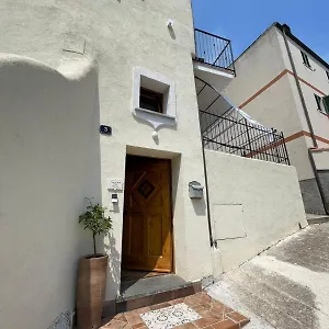 a-burg-du-muntin.hotelitalianriviera.com/